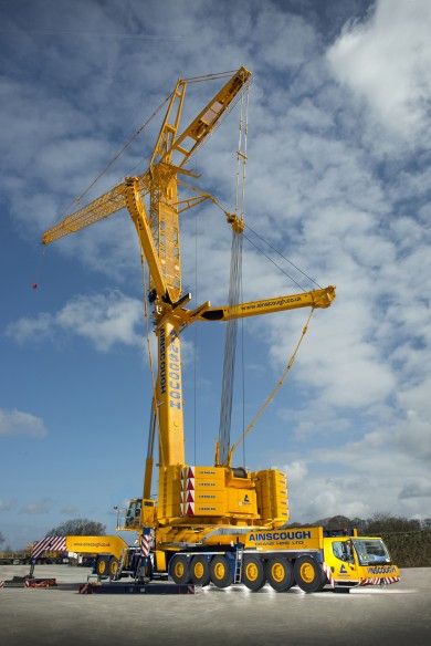Ainscough-invests-in-crane-fleet-2-390x584_zpsac50f4d1.jpg