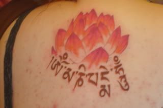 Forum Image: http://i346.photobucket.com/albums/p405/Ziggy0taku/Tattoo/DSC00828.jpg