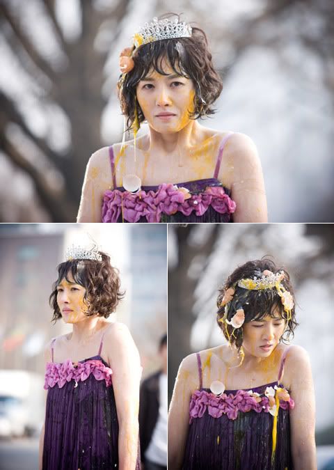 Kim Sun Ah Gets Pelted With Eggs Tuesday May 12 2009 Korea Angies