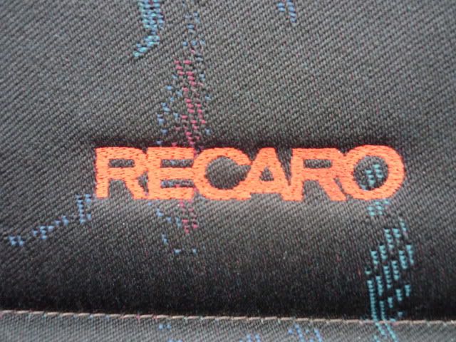 http://i346.photobucket.com/albums/p439/renjong/P1000032.jpg