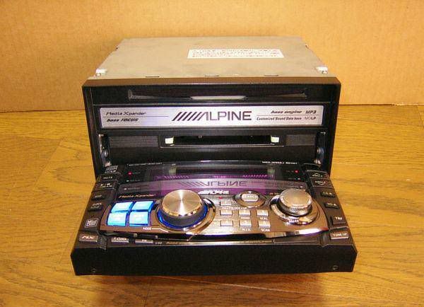 alpinemda-w966j1a.jpg