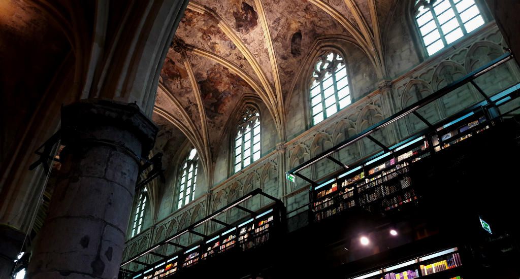 Amazing bookstores in The Netherlands: bookshop in Dominican church in Maastricht | Your Dutch Guide