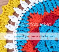 Free crochet mandala pattern | Happy in Red